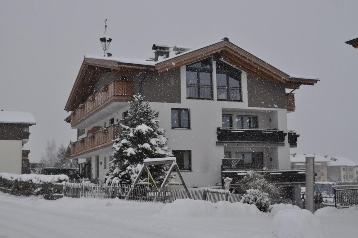Haus Piesendorf Apartment Exterior photo